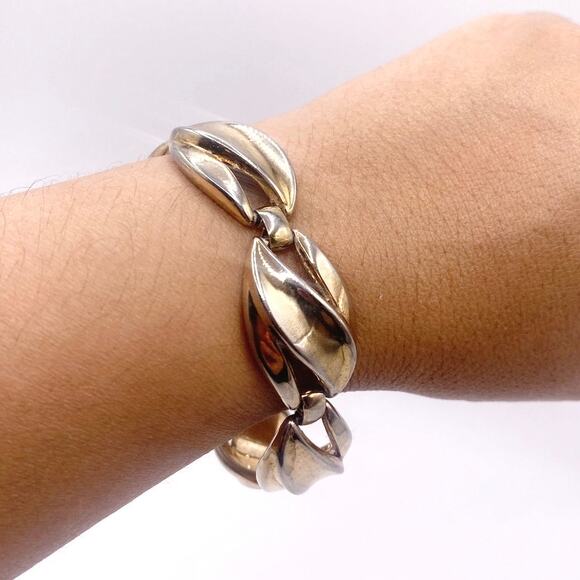 Trifari Chunky Panel Bracelet 7” - Picture 4 of 6